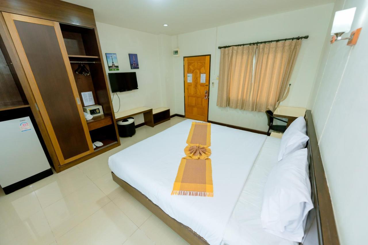 Bander Hotel Phu Khieo Exterior foto
