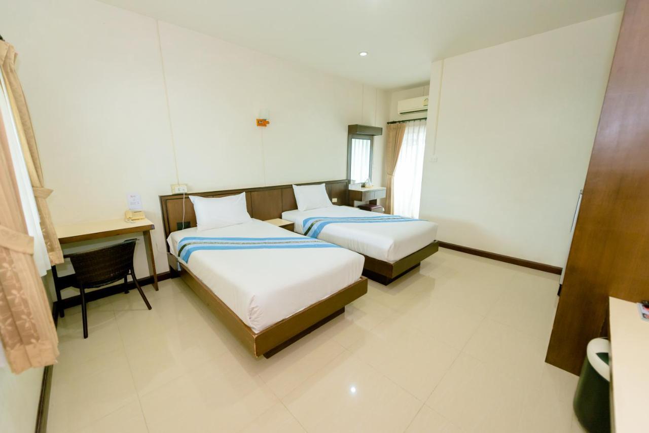 Bander Hotel Phu Khieo Exterior foto